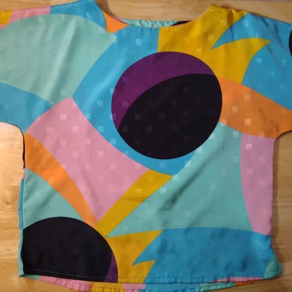 Vintage Shapely Abstract Geometric Polyester Top Shirt - Picture 1 of 7
